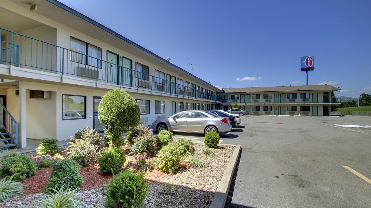 Rodeway Inn Fort Smith I-40 - thumb 7