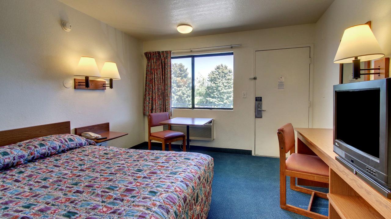 Rodeway Inn Fort Smith I-40 - thumb 44