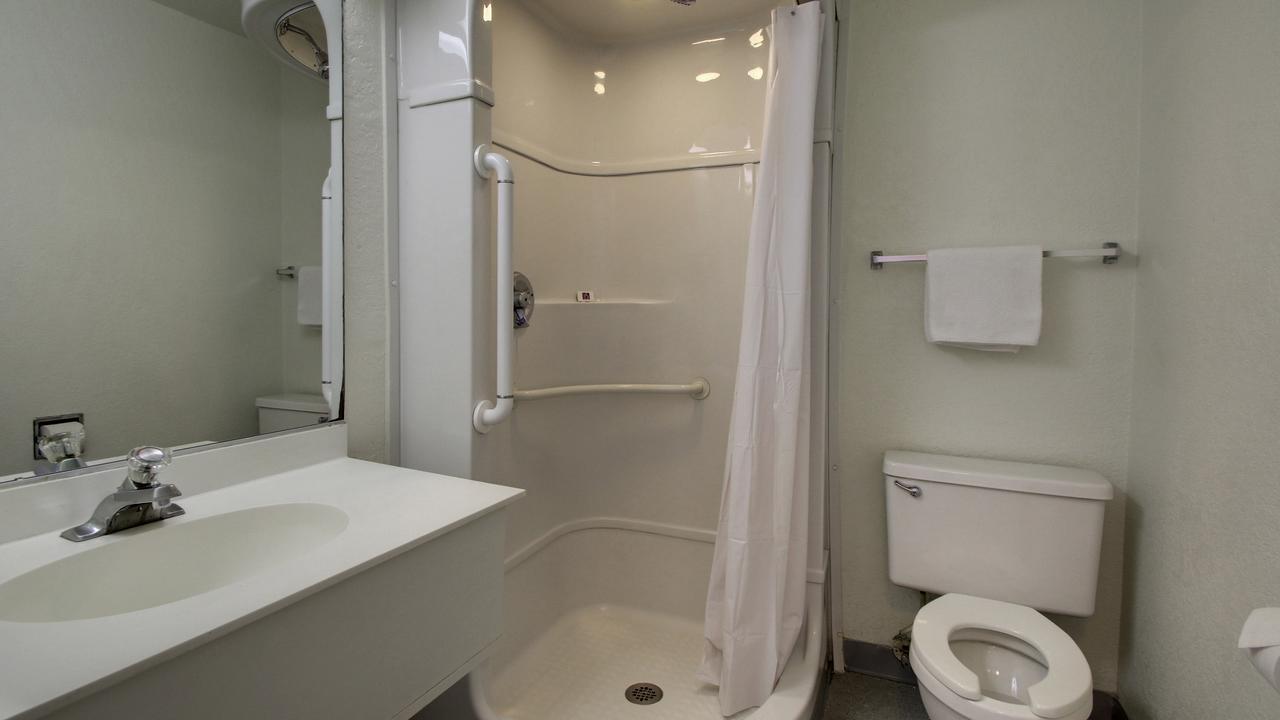 Rodeway Inn Fort Smith I-40 - thumb 16