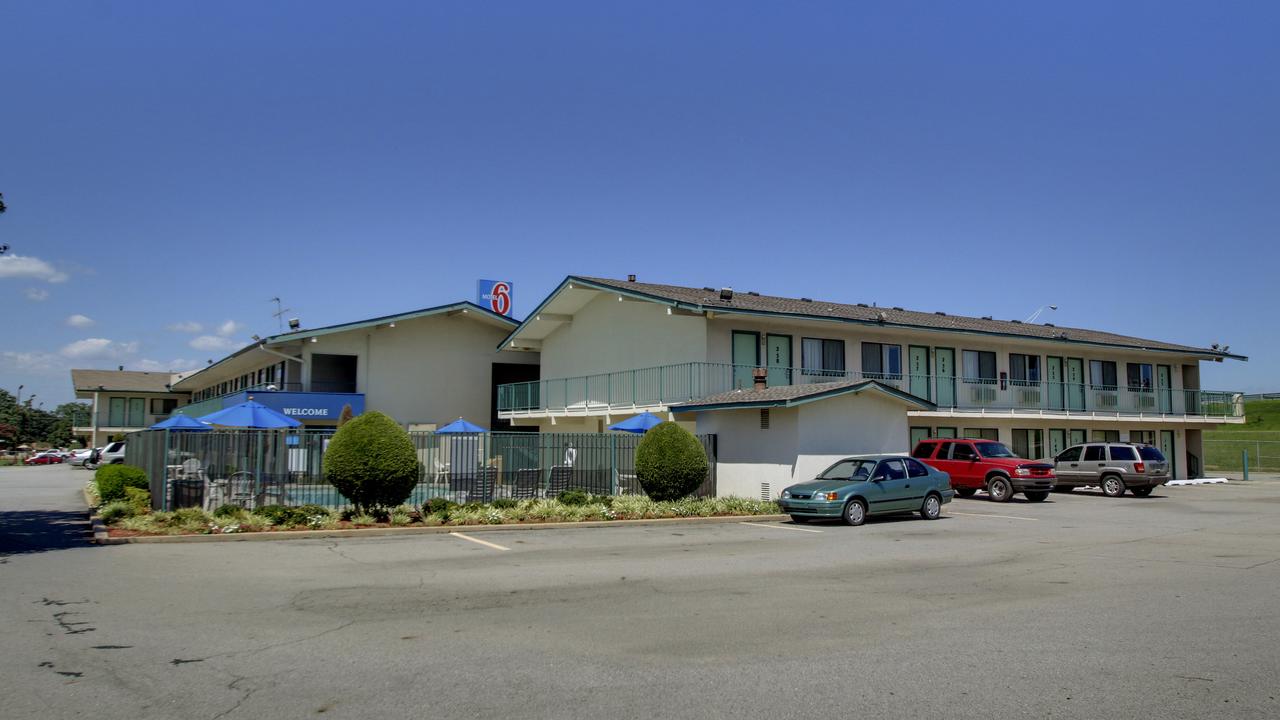 Rodeway Inn Fort Smith I-40 - thumb 11