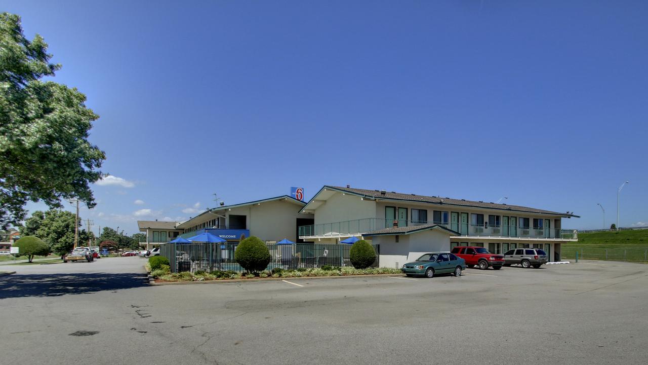 Rodeway Inn Fort Smith I-40 - thumb 12
