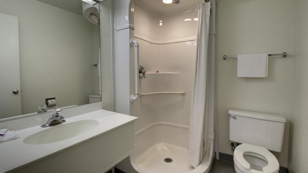 Rodeway Inn Fort Smith I-40 - thumb 17