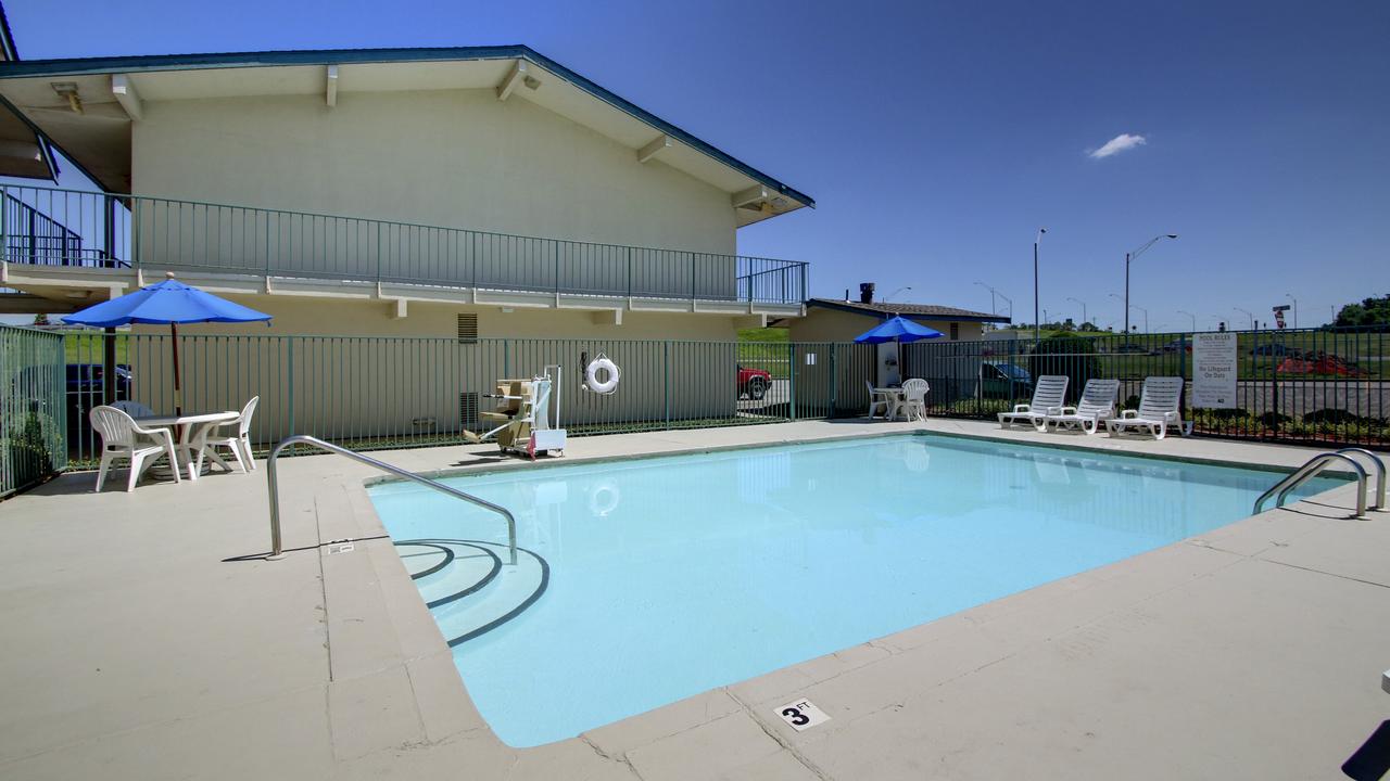 Rodeway Inn Fort Smith I-40 - thumb 22