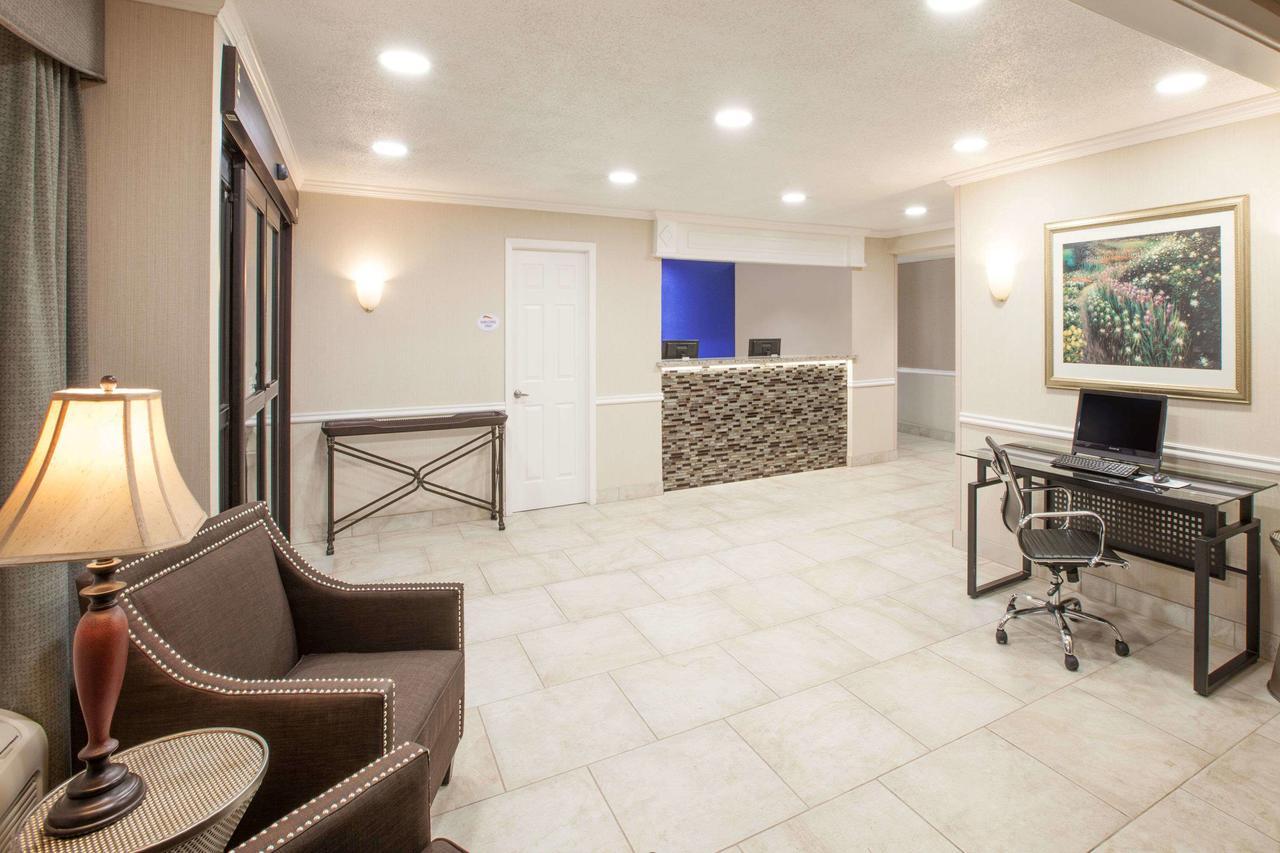Baymont By Wyndham Texarkana - thumb 37