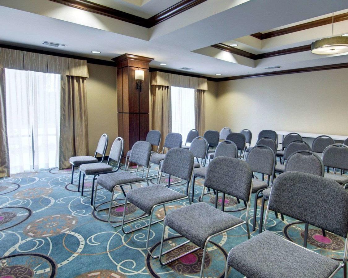 Comfort Suites Texarkana - thumb 11