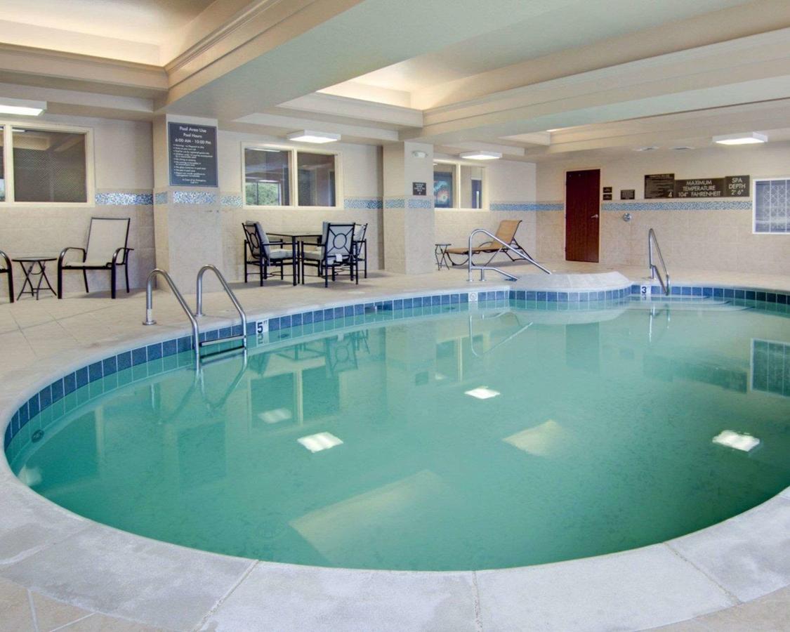 Comfort Suites Texarkana - thumb 17