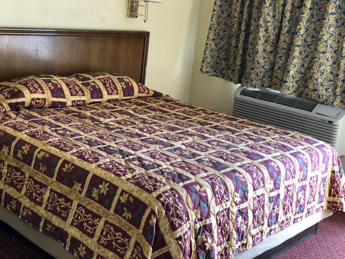 Country Host Inn - thumb 12