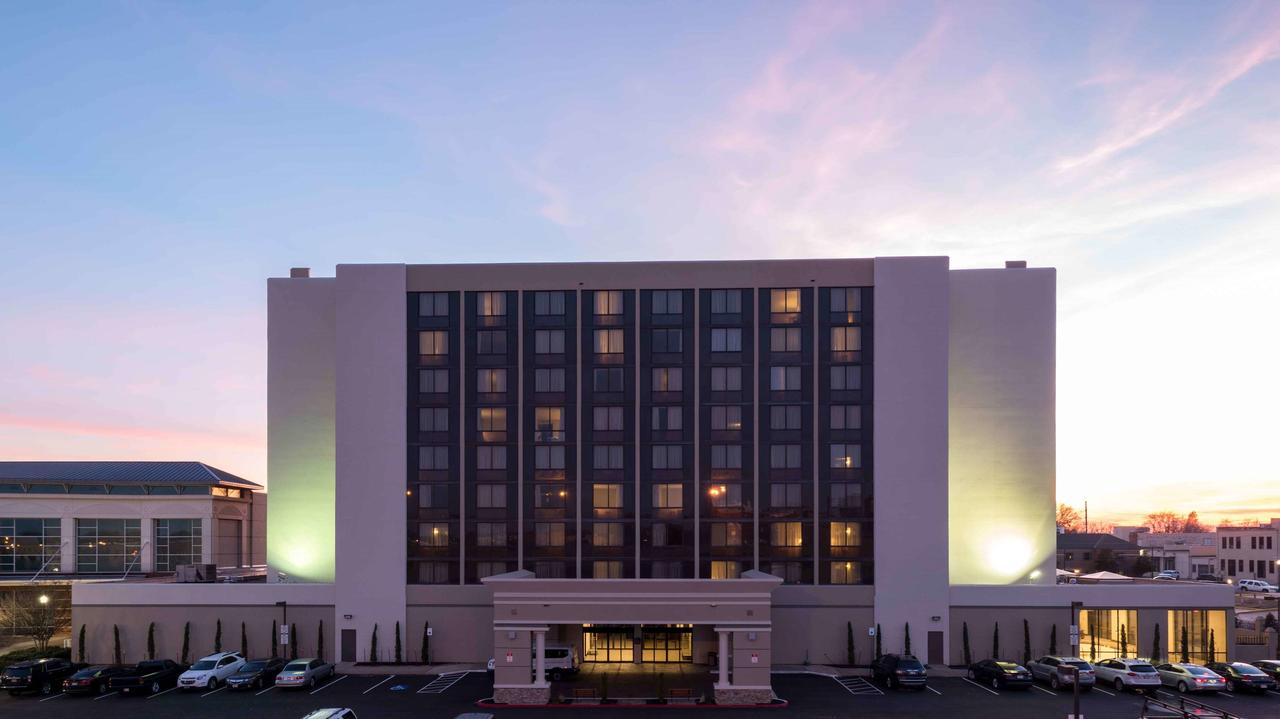 DoubleTree By Hilton Fort Smith City Center - thumb 2