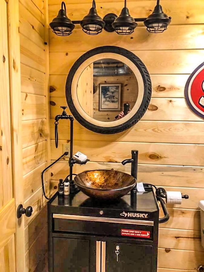 Samantha's Timber Inn - thumb 35