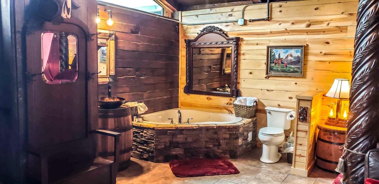 Samantha's Timber Inn - thumb 27