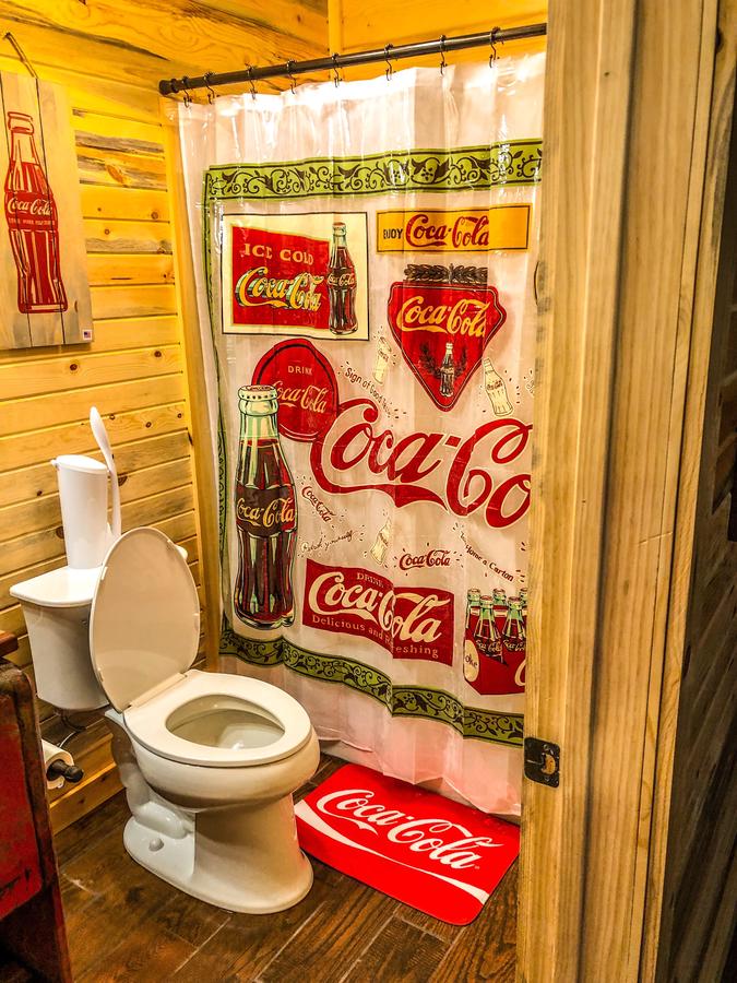 Samantha's Timber Inn - thumb 17