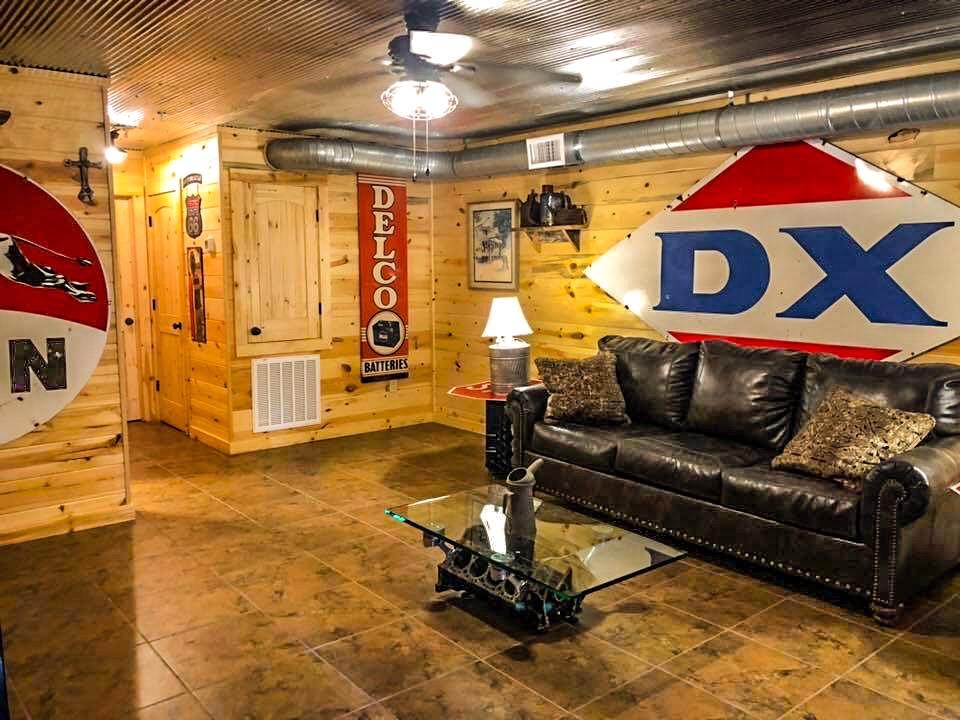 Samantha's Timber Inn - thumb 38