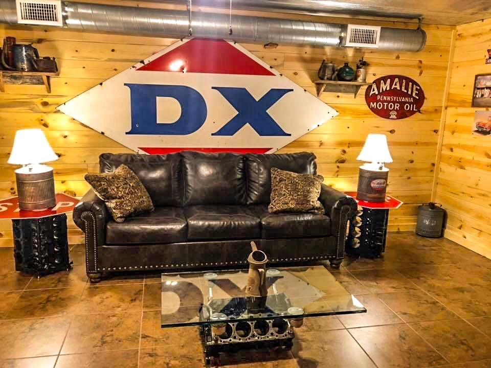 Samantha's Timber Inn - thumb 33