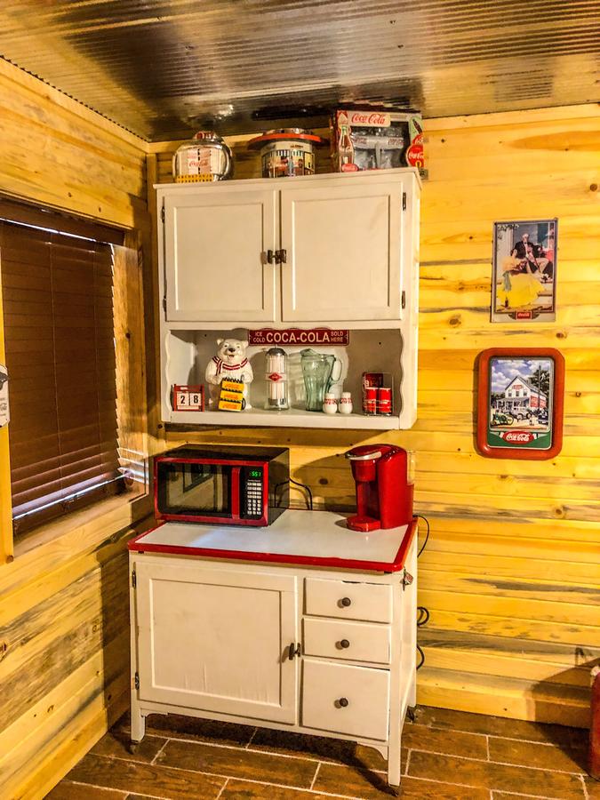 Samantha's Timber Inn - thumb 9