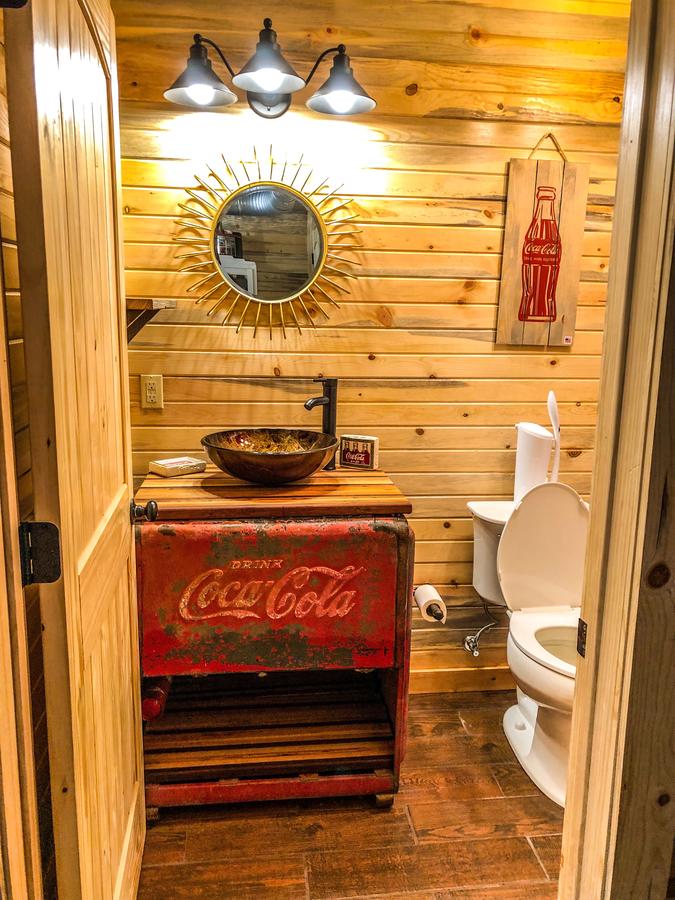 Samantha's Timber Inn - thumb 16