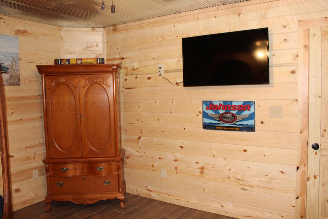 Samantha's Timber Inn - thumb 5