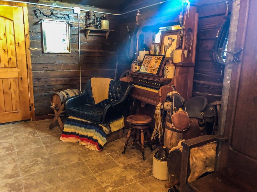 Samantha's Timber Inn - thumb 24