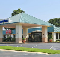 Days Inn by Wyndham Forrest City - Tourism Bookings