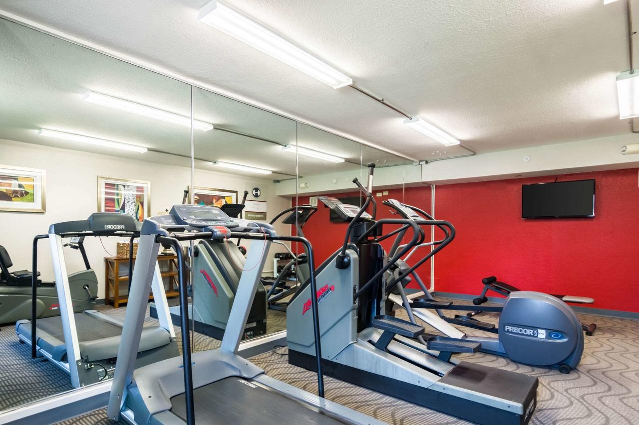 Clarion Inn & Suites Russellville I-40 - thumb 25