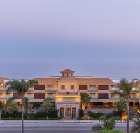 Malibu Beach Inn - Tourism Bookings