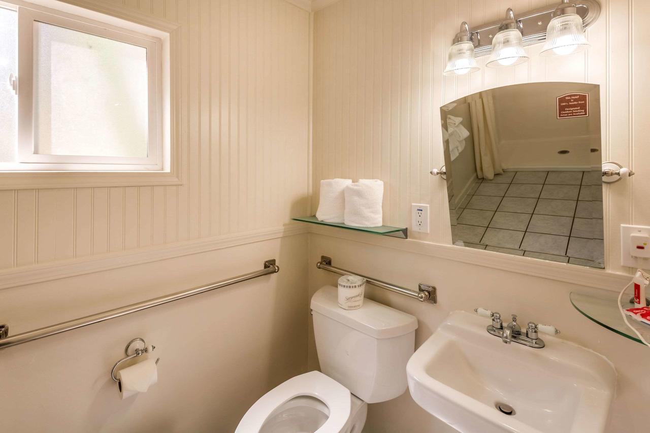 Econo Lodge Inn & Suites Heavenly Village Area - thumb 20