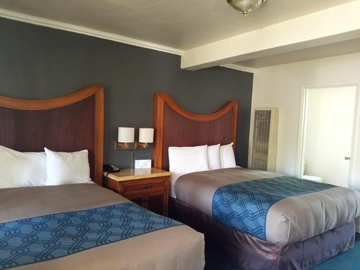 Econo Lodge Inn & Suites Heavenly Village Area - thumb 1