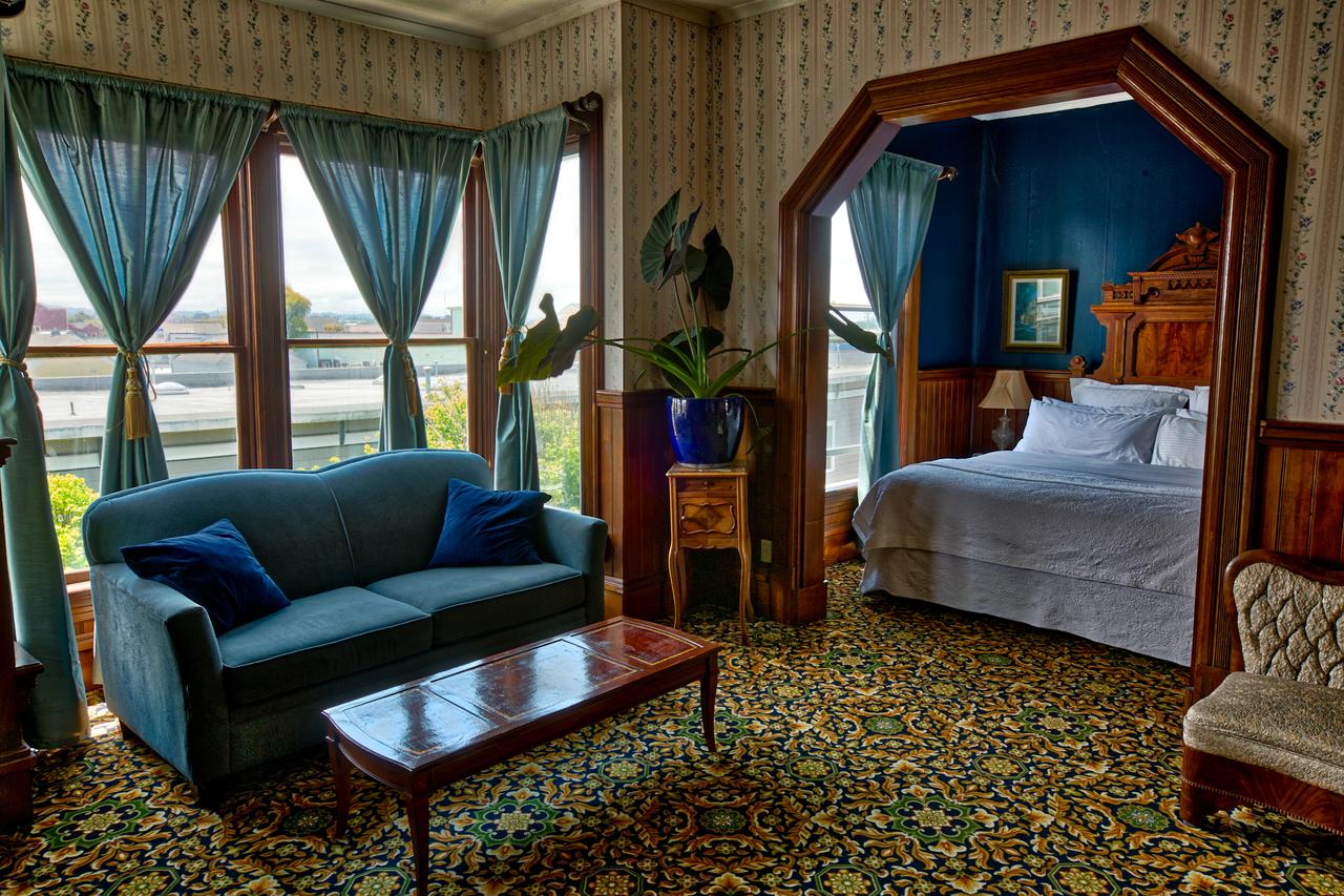 The Inn At 2nd & C - thumb 6