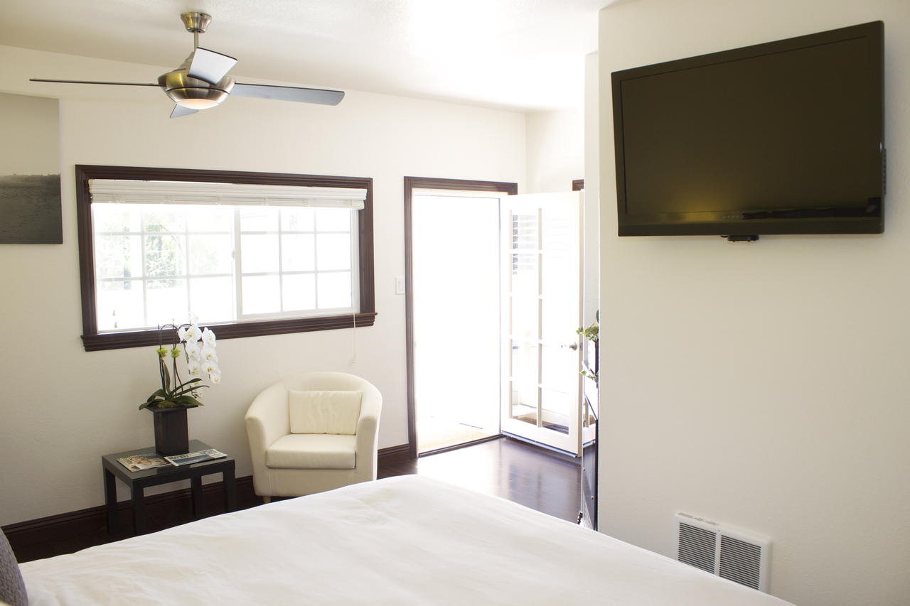 Malibu Country Inn - thumb 23