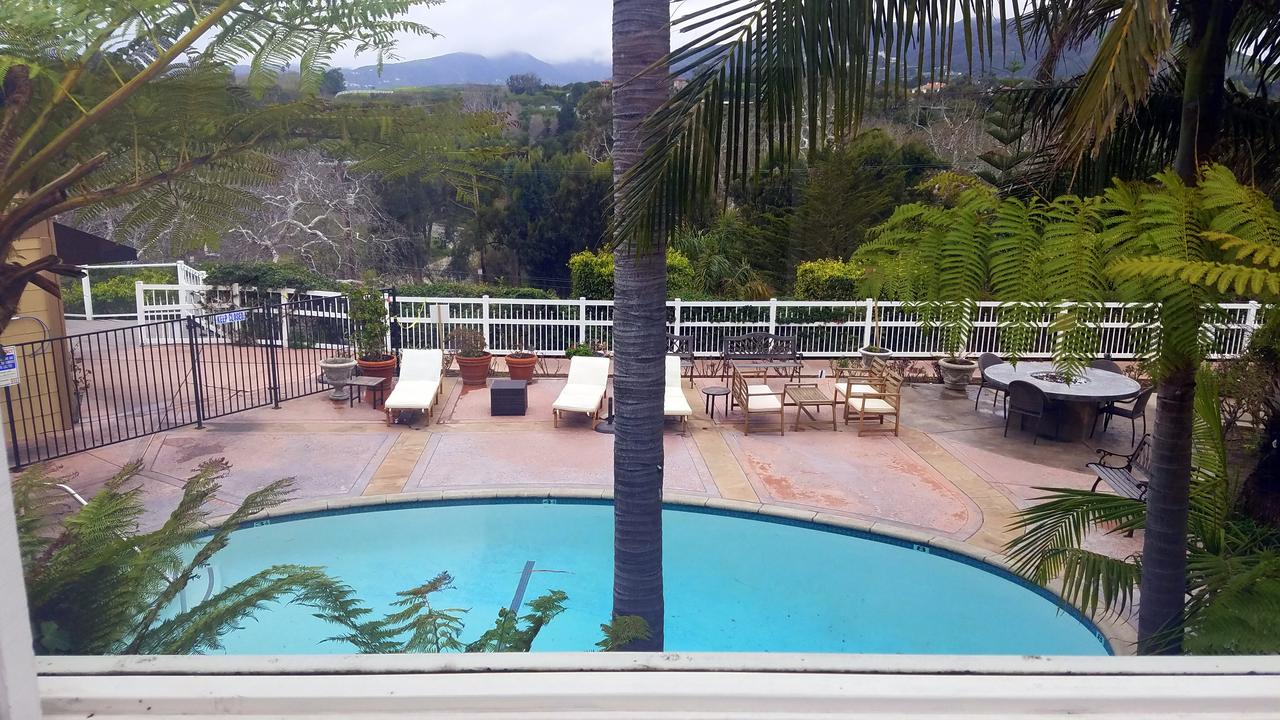 Malibu Country Inn - thumb 17