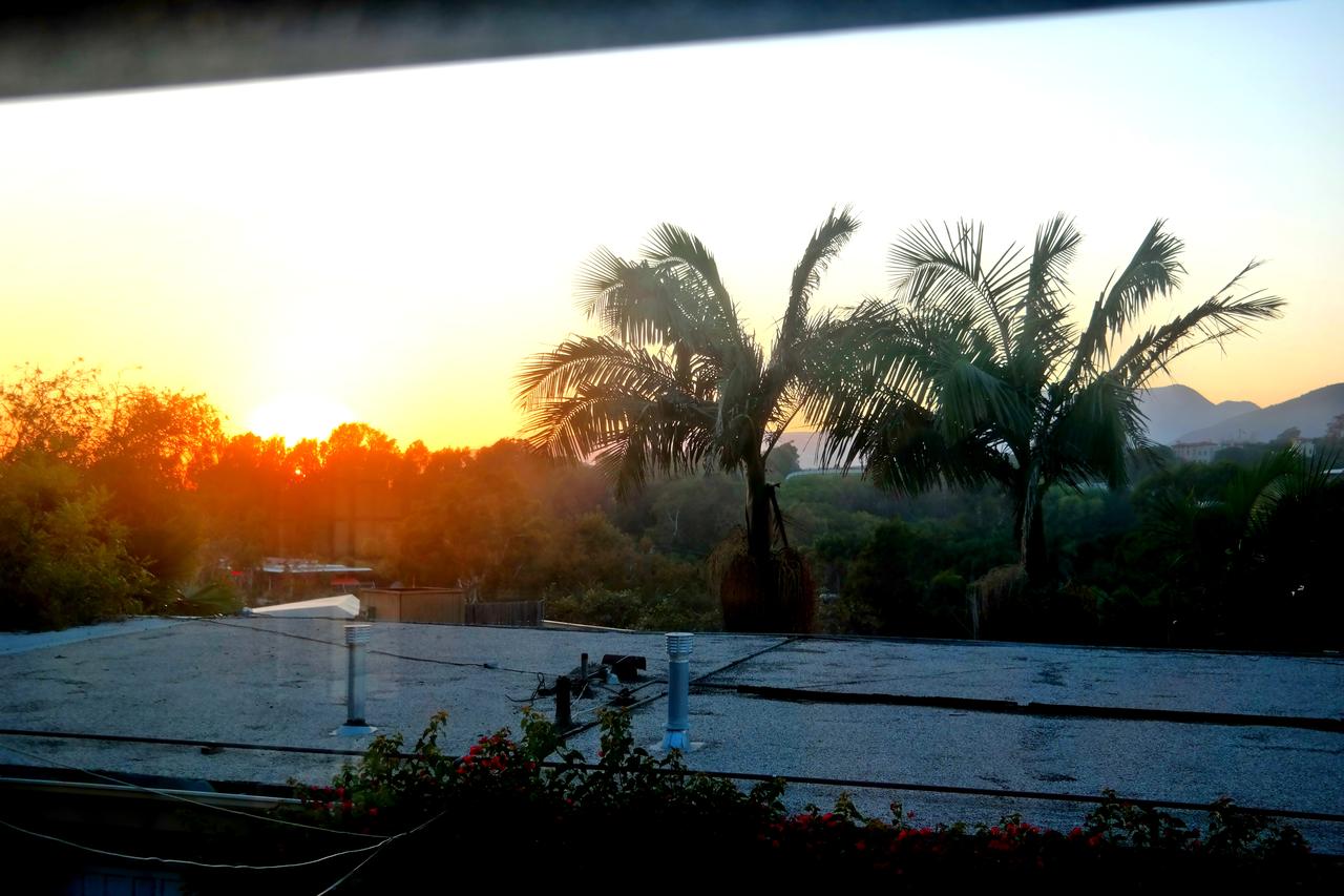 Malibu Country Inn - thumb 37