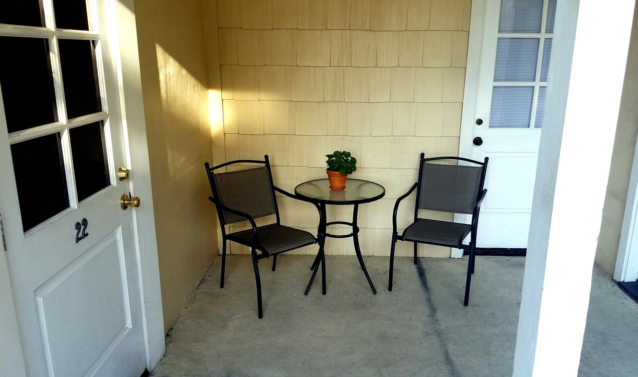 Malibu Country Inn - thumb 11