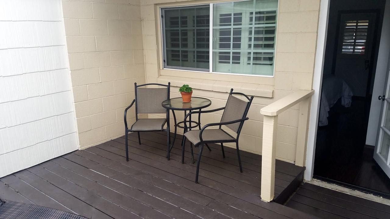 Malibu Country Inn - thumb 5