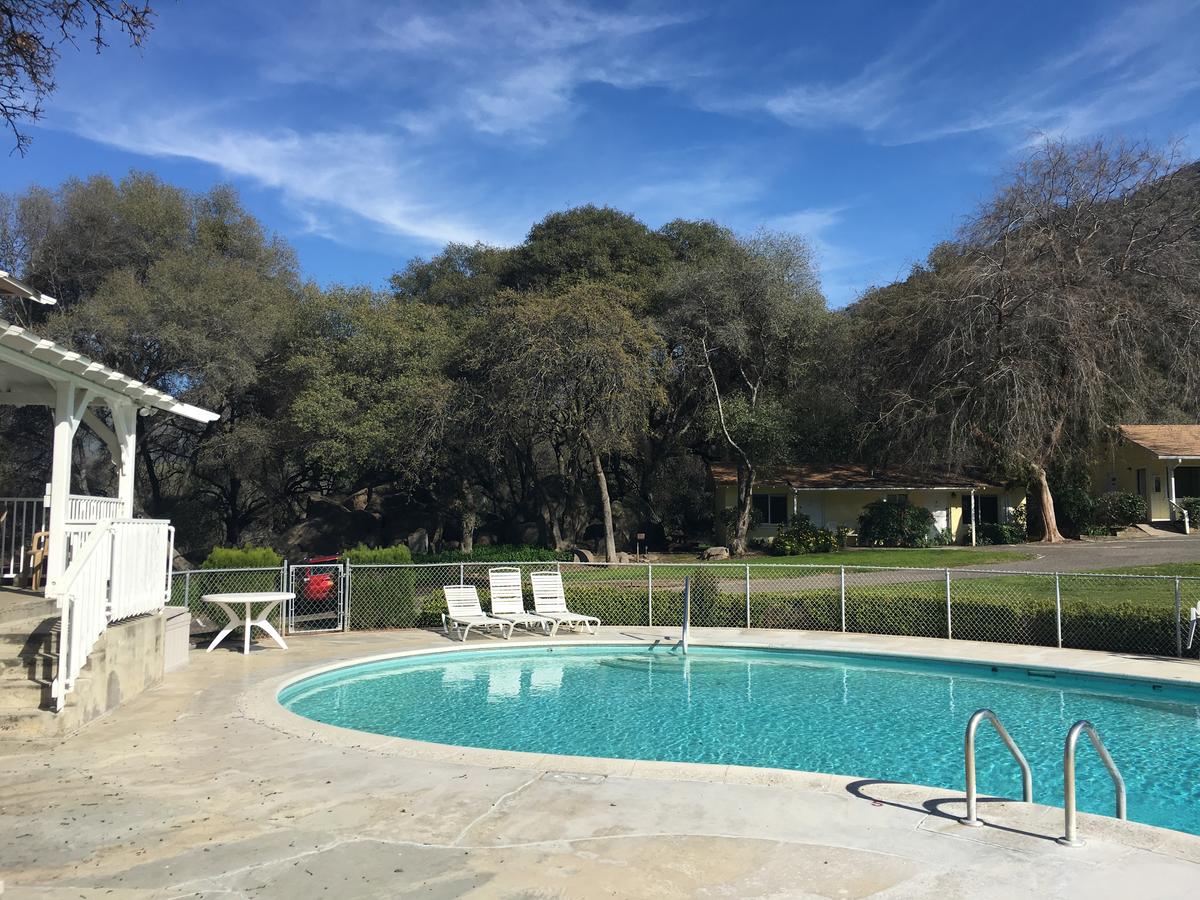 Lazy J Ranch Motel - thumb 8