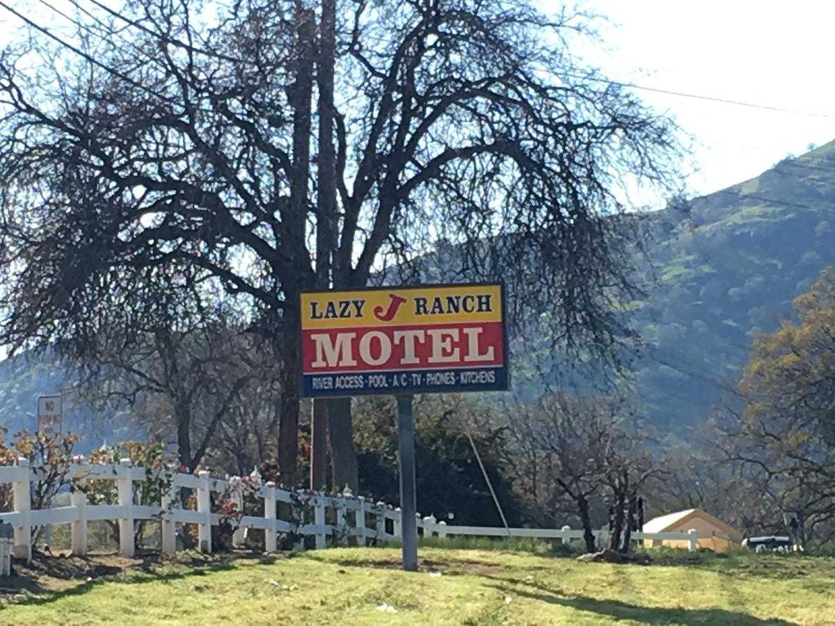 Lazy J Ranch Motel - thumb 2