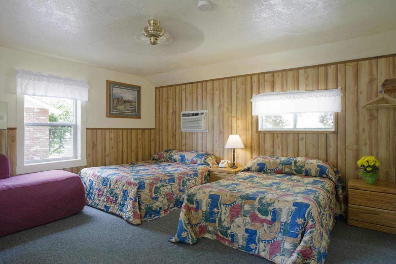 Lazy J Ranch Motel - thumb 16