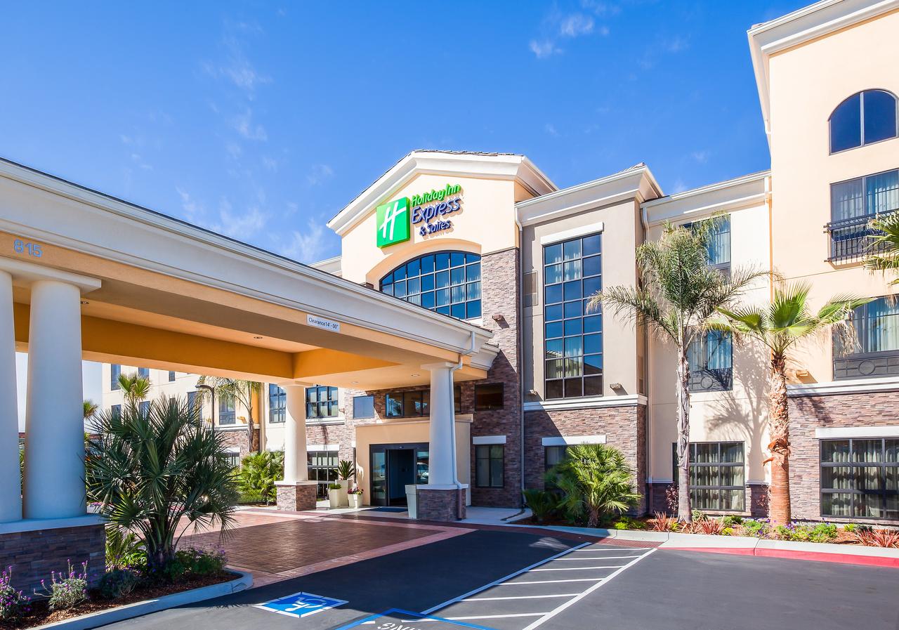 Holiday Inn Express & Suites Eureka - thumb 0