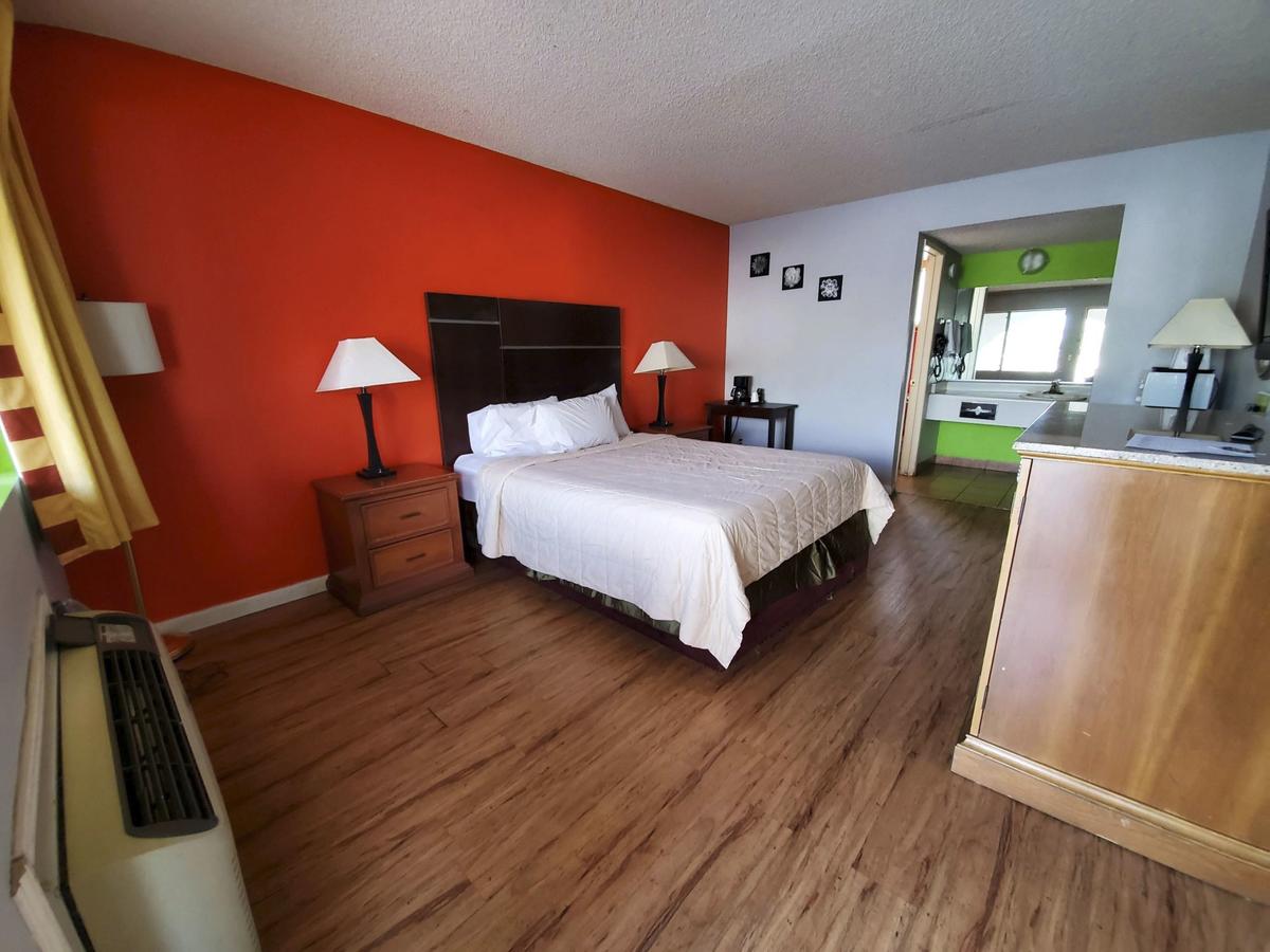 Hotel Europa Ridgecrest CA - W Upjohn Ave - thumb 0