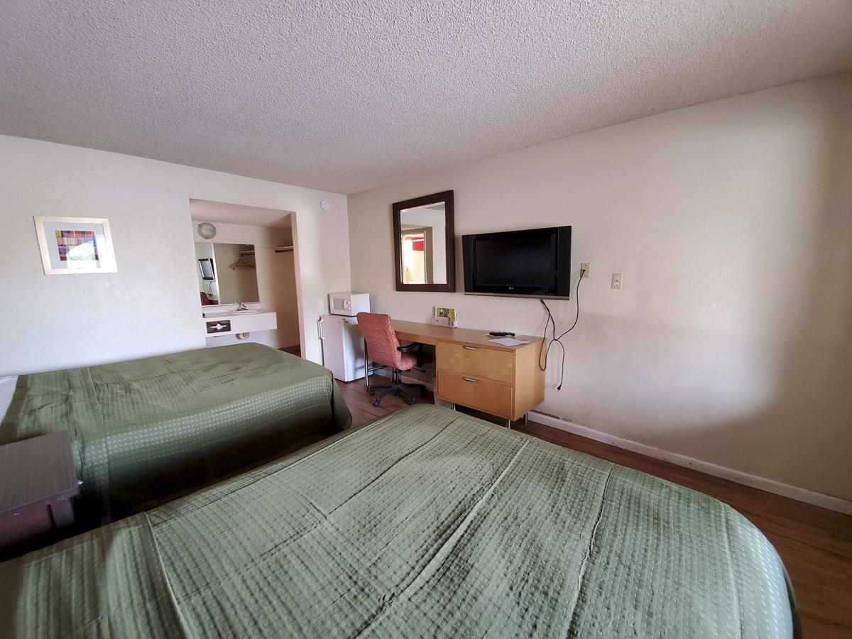 Hotel Europa Ridgecrest CA - W Upjohn Ave - thumb 12