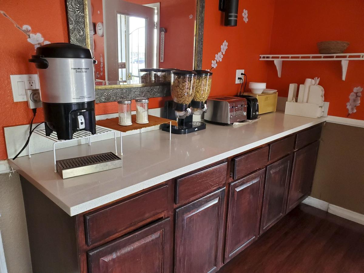 Hotel Europa Ridgecrest CA - W Upjohn Ave - thumb 3