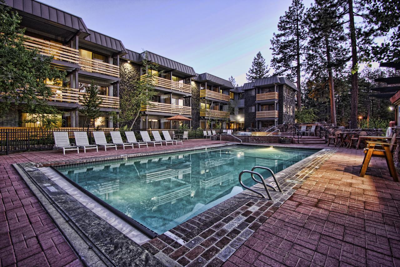 Hotel Azure - thumb 0