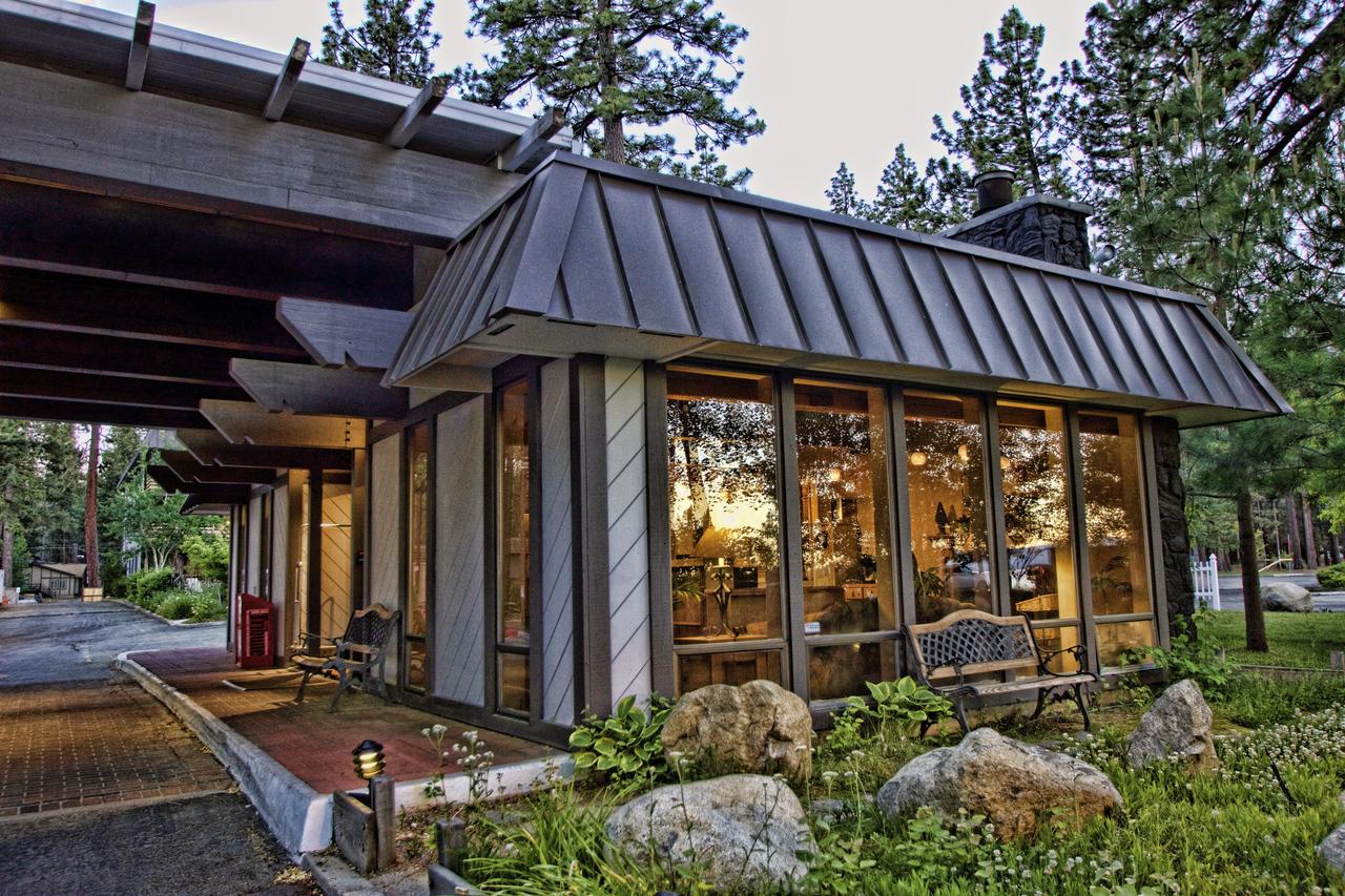 Hotel Azure - thumb 25