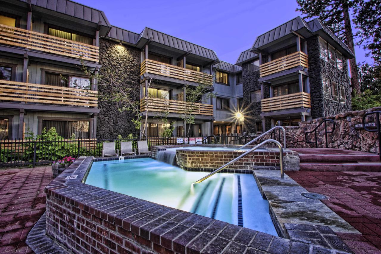 Hotel Azure - thumb 27