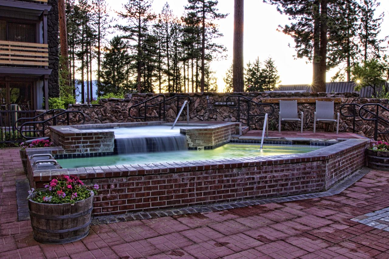 Hotel Azure - thumb 26