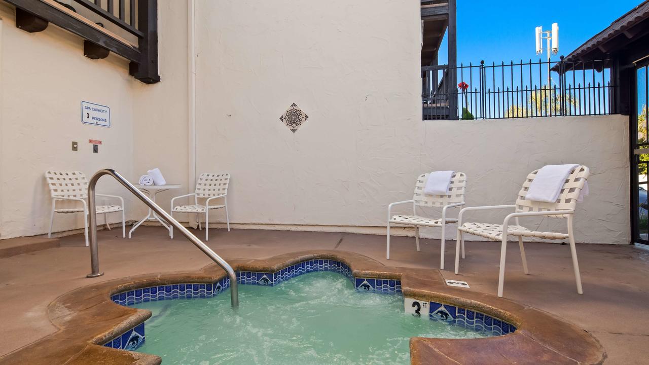 Best Western Plus Carpinteria Inn - thumb 39