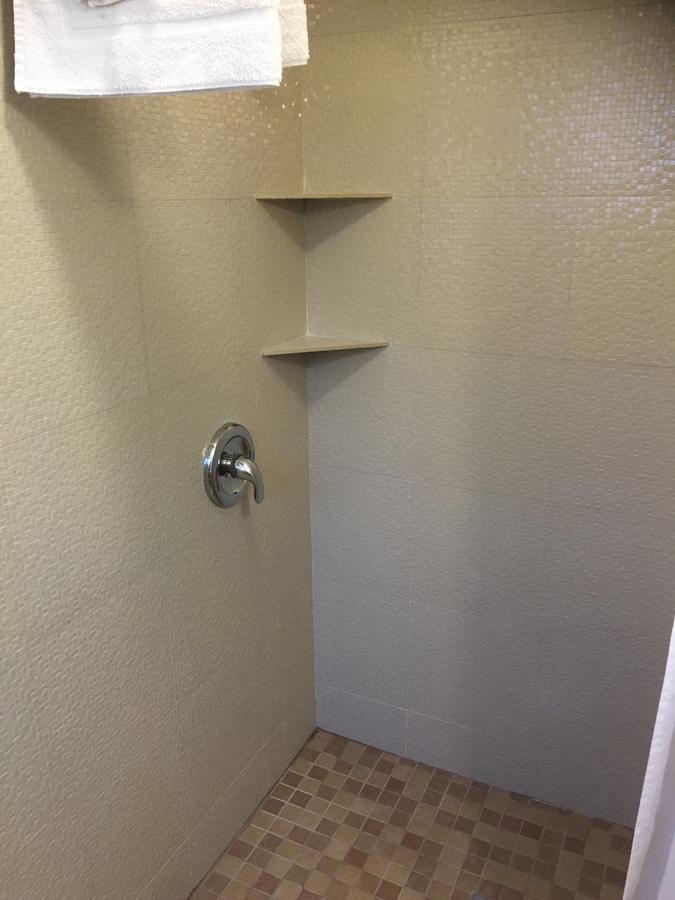 Bayshore Inn Ventura - thumb 42