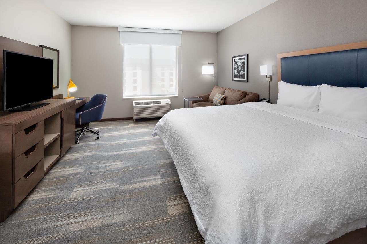 Hampton Inn & Suites San Diego Airport Liberty Station - thumb 10