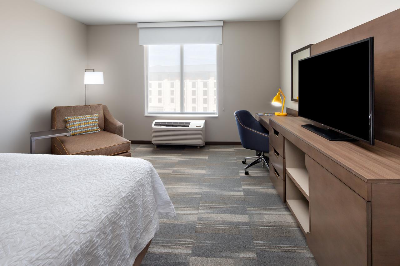 Hampton Inn & Suites San Diego Airport Liberty Station - thumb 11