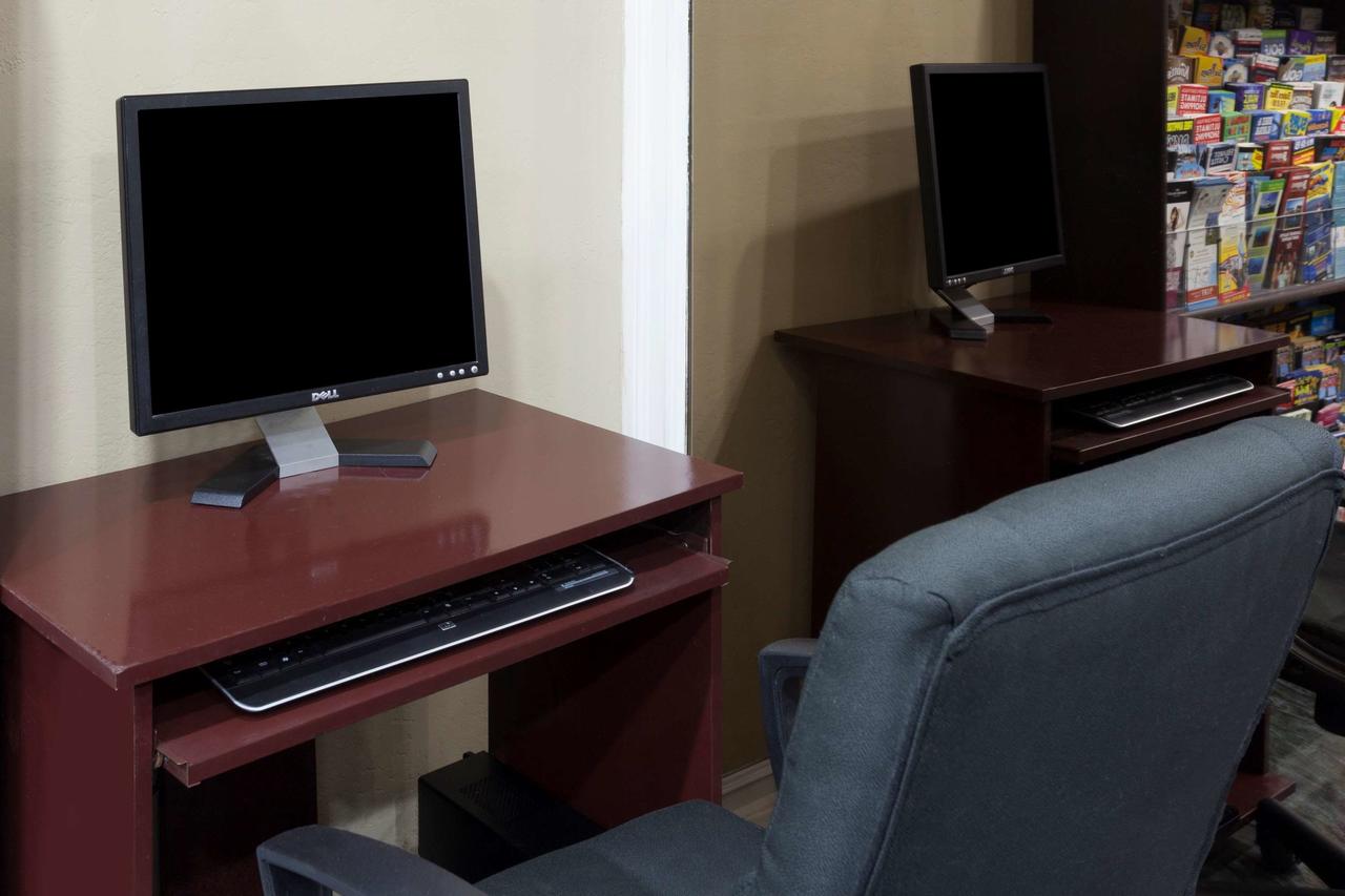 Super 8 By Wyndham San Diego Hotel Circle - thumb 28