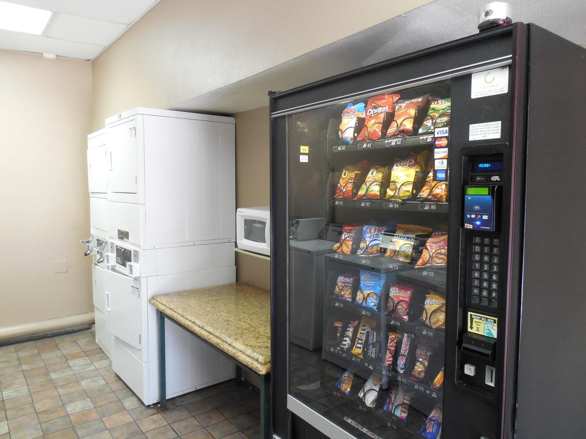 Super 8 By Wyndham San Diego Hotel Circle - thumb 11