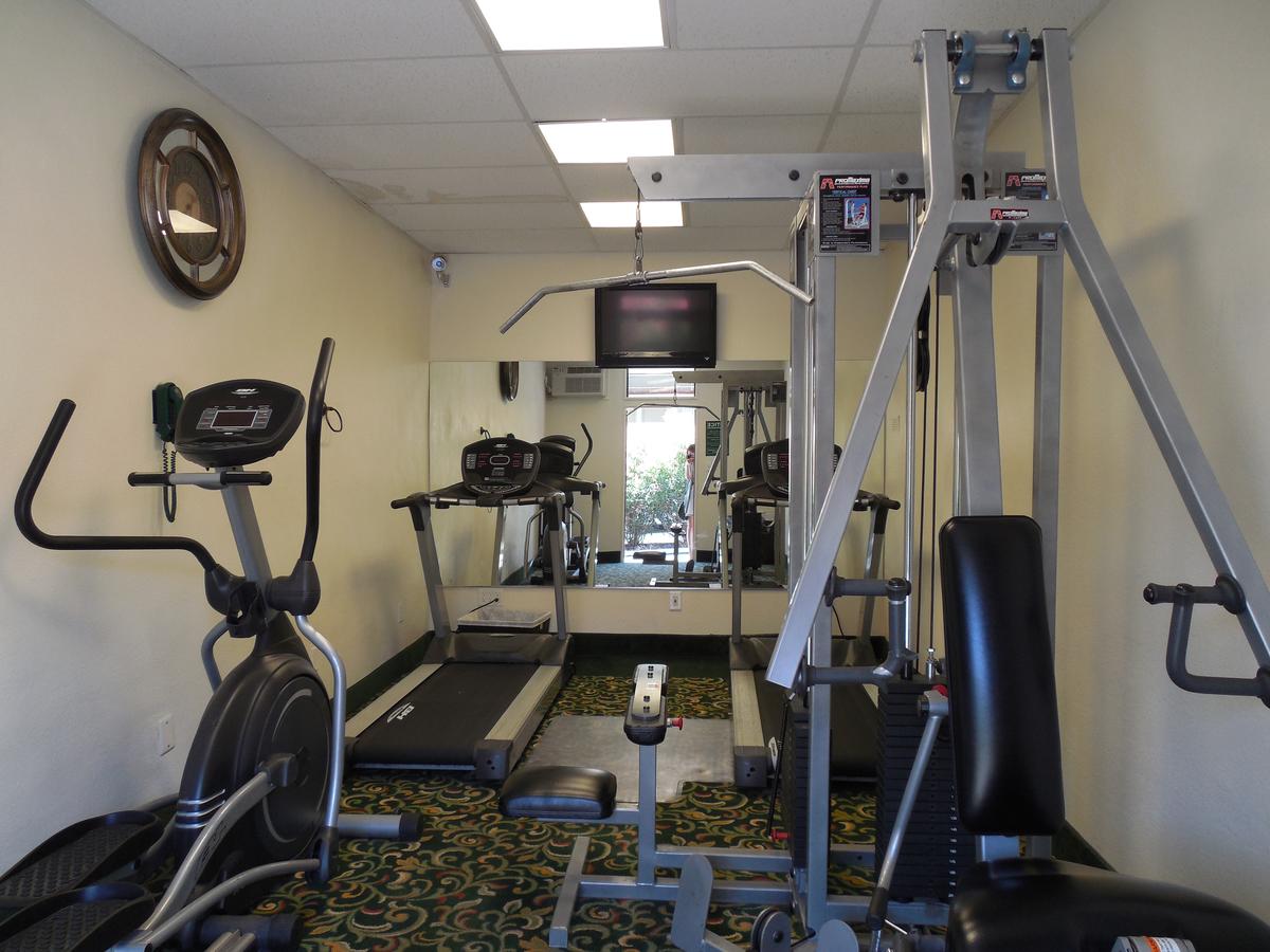 Super 8 By Wyndham San Diego Hotel Circle - thumb 16